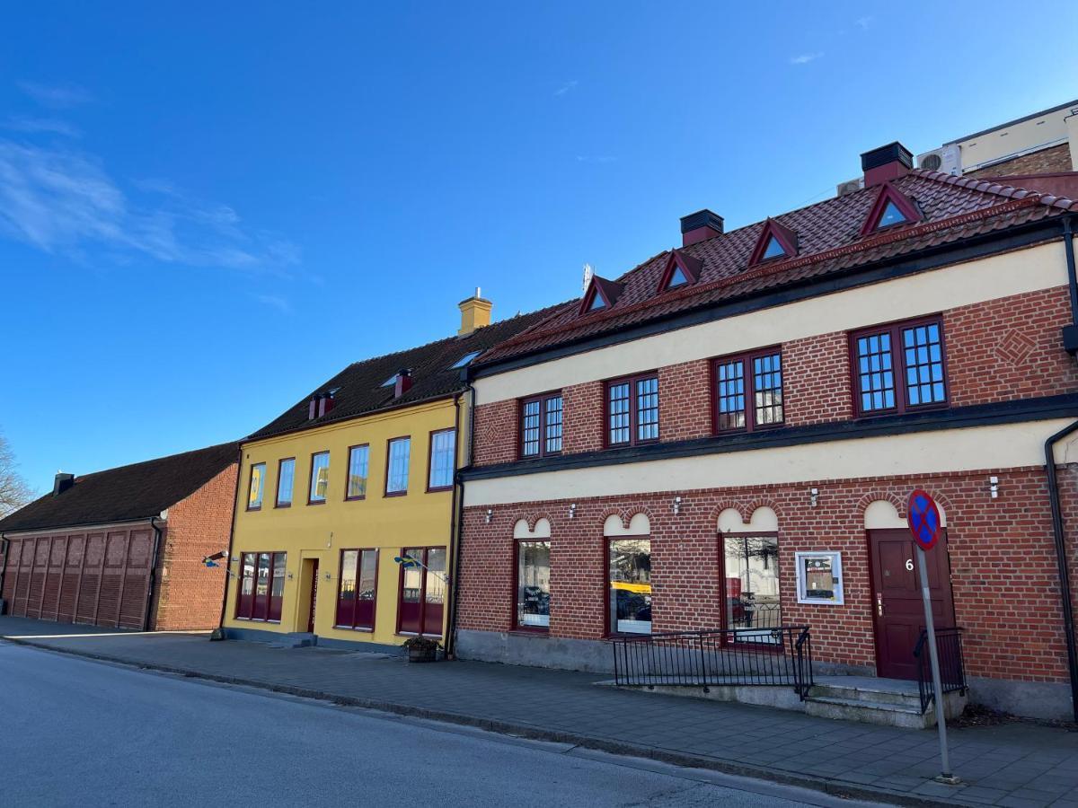 Sveriges Minsta Hotell! Hotel Gruyere Landskrone Exterior foto